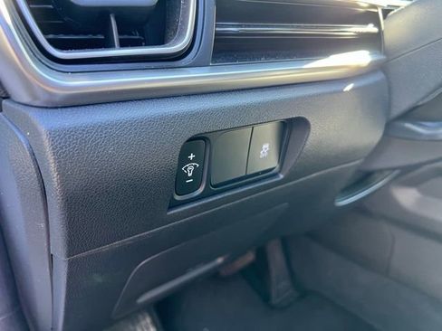 Certified 2024 Kia Sorento S image 18