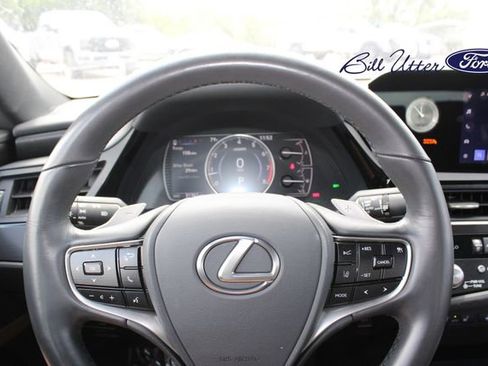 Used 2025 Lexus ES 350 w/ Premium Package FWD image 24