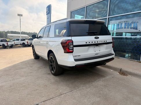 Used 2024 Ford Expedition Limited RWD image 5