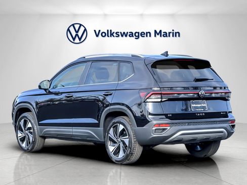 New 2026 Volkswagen Taos SE AWD/4WD image 3
