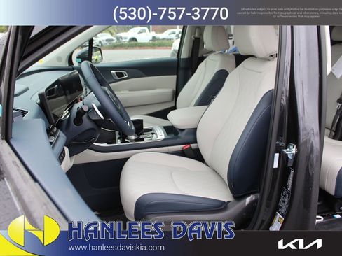 New 2026 Kia Carnival EX image 13