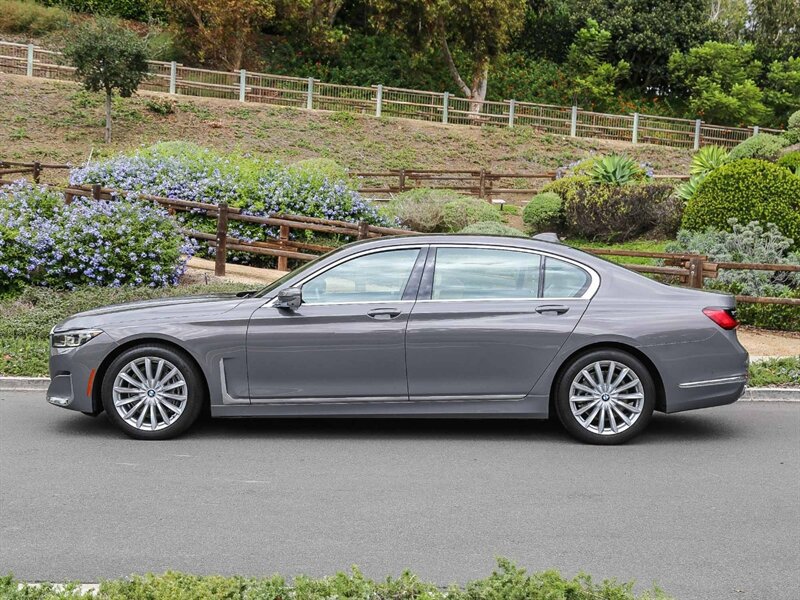 Used 2020 BMW 740i RWD image 3