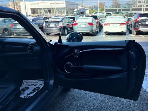 Used 2014 MINI Cooper S image 26