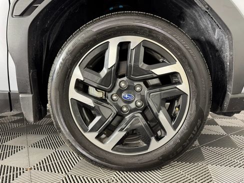 Used 2025 Subaru Forester Limited AWD/4WD image 50