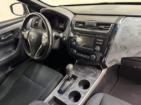 Used 2014 Nissan Altima 2.5 SV w/ Convenience Package image 22