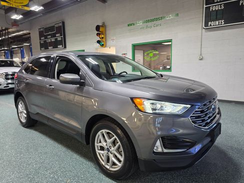 Used 2021 Ford Edge SEL w/ Cargo Accessory Package image 4