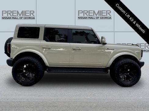 Used 2025 Ford Bronco Outer Banks AWD/4WD image 8
