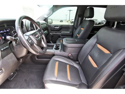 Used 2019 GMC Sierra 1500 AT4 w/ Off Road Performance Package AWD/4WD image 6