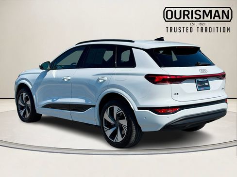 Certified 2025 Audi Q6 e-tron Premium Plus w/ Premium Plus AWD/4WD image 10