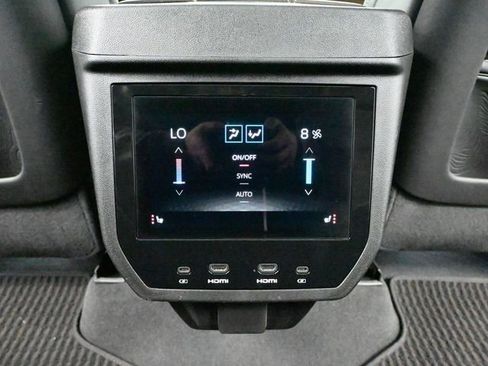 Used 2025 GMC Yukon Denali Ultimate image 52