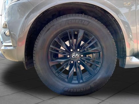 Used 2019 INFINITI QX80 Luxe w/ All-Season Package AWD/4WD image 10