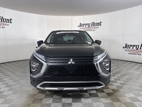 Used 2025 Mitsubishi Eclipse Cross SE AWD/4WD image 2