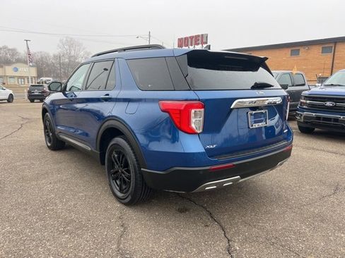 Certified 2022 Ford Explorer XLT w/ Equipment Group 202A image 6