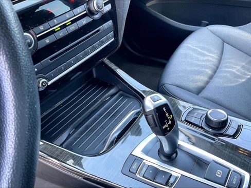 Used 2017 BMW X3 sDrive28i image 15