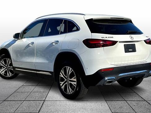 Certified 2025 Mercedes-Benz GLA 250 4MATIC image 5