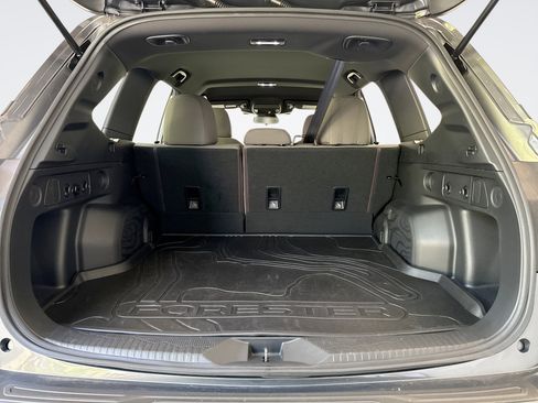 Used 2025 Subaru Forester AWD/4WD image 18