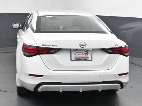 Certified 2024 Nissan Sentra SV image 7