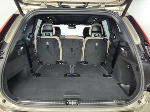 New 2026 Volvo XC90 T8 Plus w/ Protection Package Premier AWD/4WD image 42