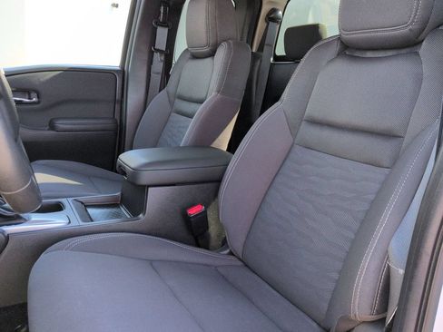 Used 2024 Nissan Frontier SV w/ SV Convenience Package AWD/4WD image 13