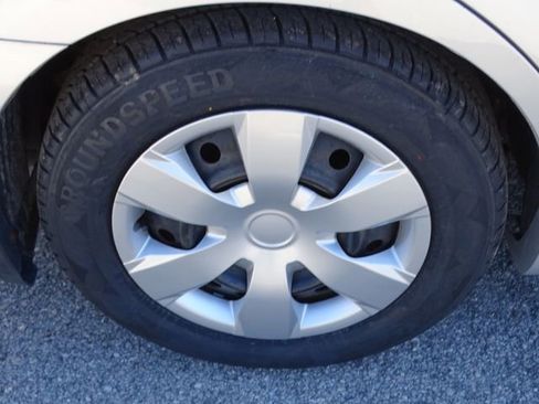 Used 2009 Toyota Camry LE image 15