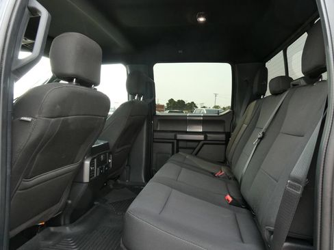 Used 2019 Ford F150 XLT w/ Equipment Group 302A Luxury AWD/4WD image 19