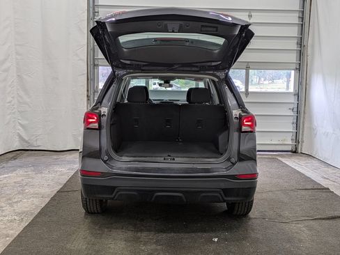 Used 2022 Chevrolet Equinox LS AWD/4WD image 19