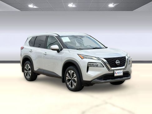 Used 2023 Nissan Rogue SV image 7