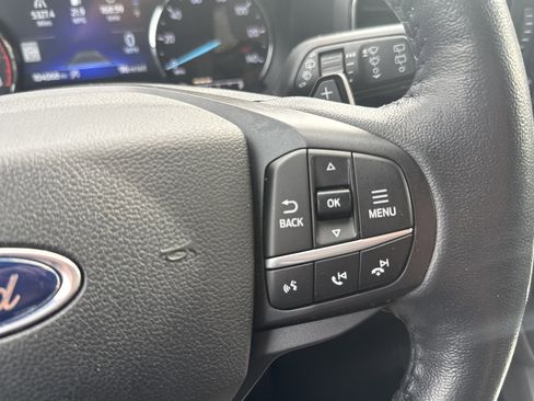 Used 2020 Ford Explorer XLT w/ Equipment Group 202A AWD/4WD image 17