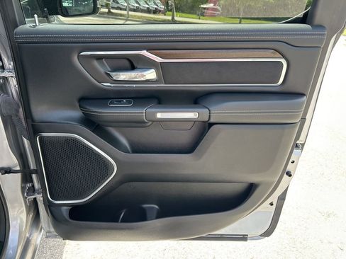 Used 2022 RAM 1500 Laramie RWD image 46