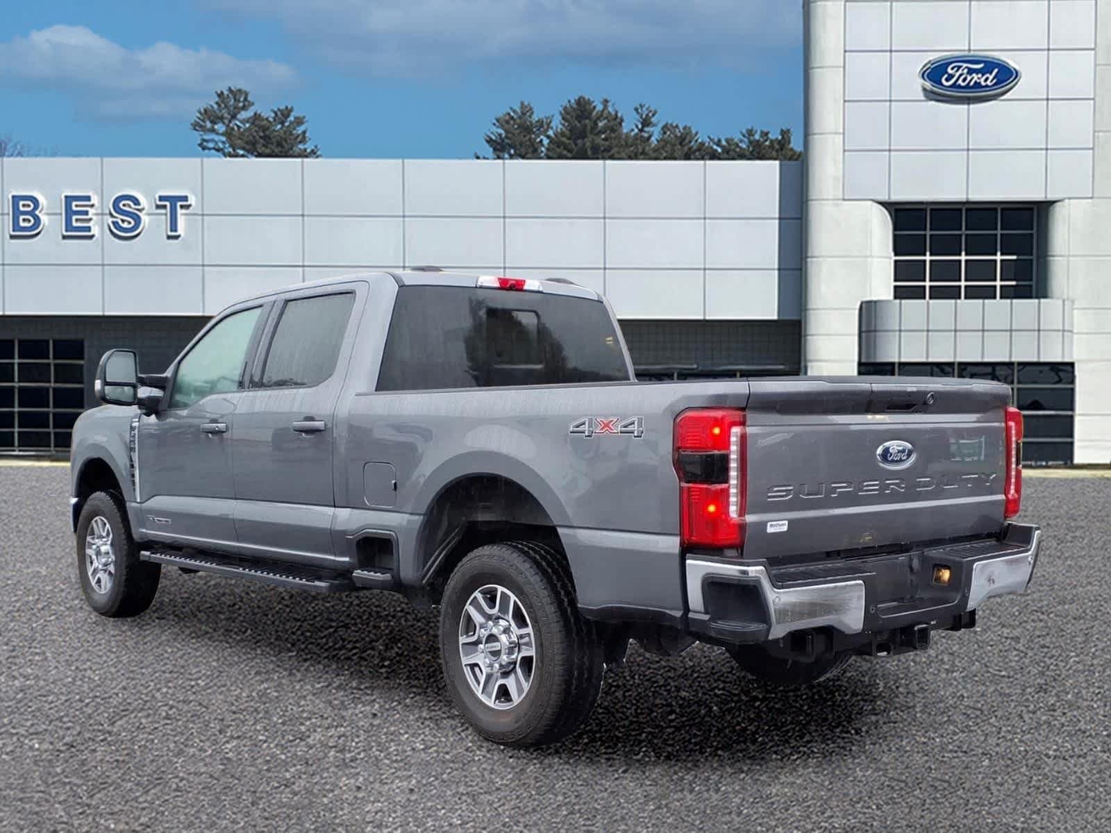 Used 2024 Ford F250 Lariat AWD/4WD image 4