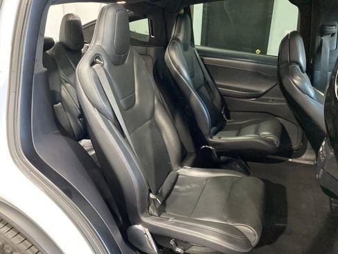 Used 2016 Tesla Model X 75D image 7