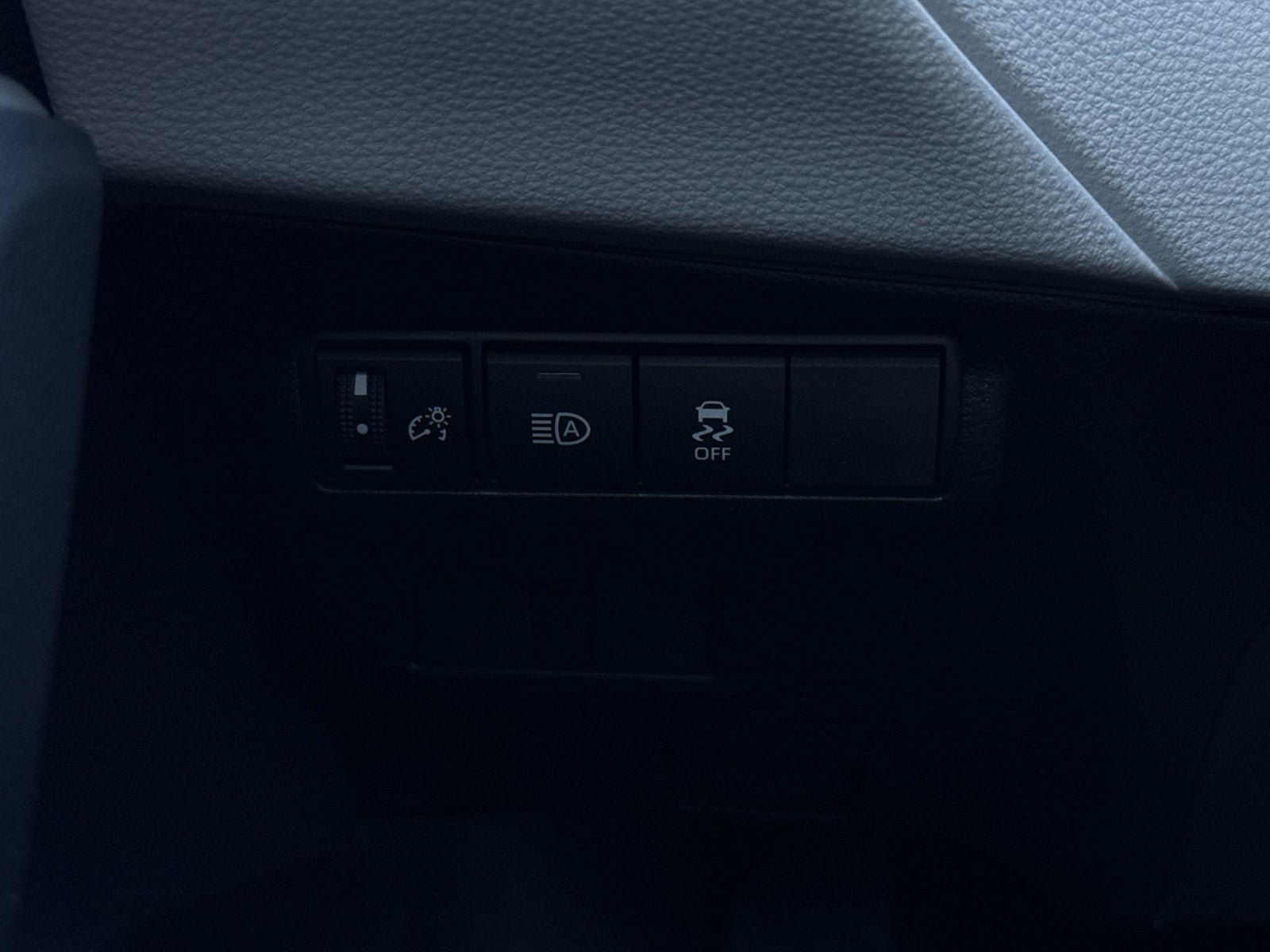 New 2026 Toyota Corolla Cross LE FWD image 29