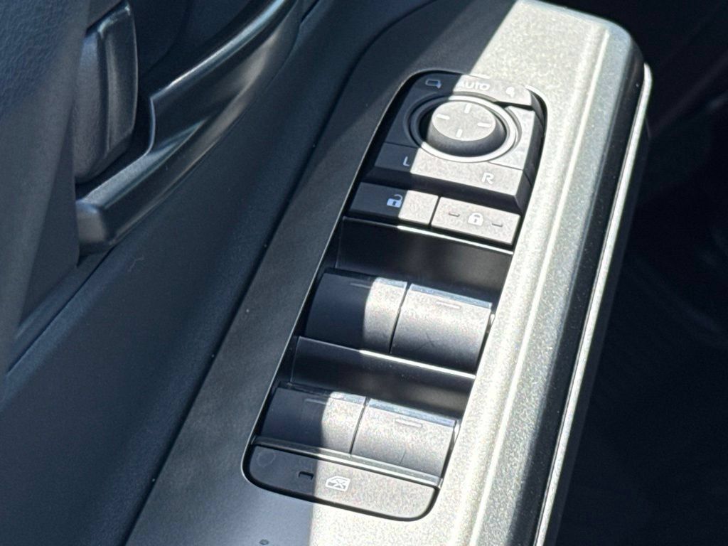 New 2026 Toyota bZ FWD image 21
