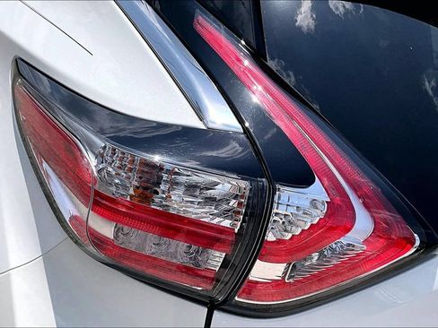 Used 2018 Nissan Murano SL w/ Cargo Package FWD image 41
