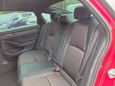 Used 2018 Honda Accord Sport image 11