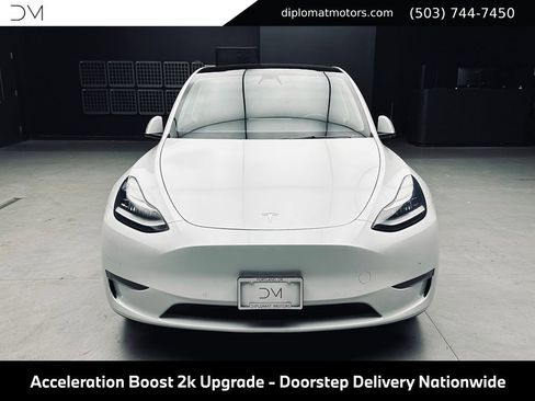 Used 2021 Tesla Model Y Long Range AWD/4WD image 11