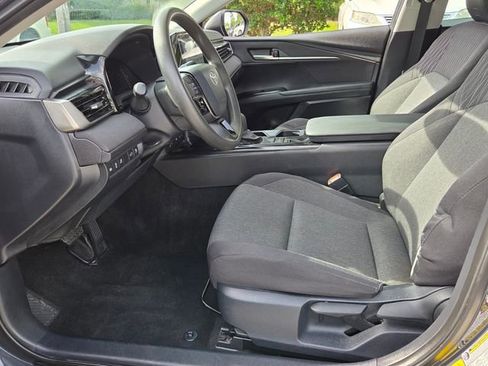 Used 2025 Toyota Camry LE FWD image 11
