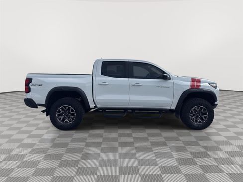 Used 2024 Chevrolet Colorado ZR2 w/ ZR2 Convenience Package III AWD/4WD image 23