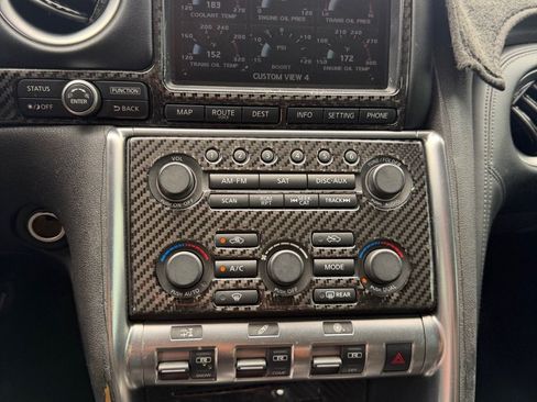 Used 2010 Nissan GT-R Premium AWD/4WD image 20