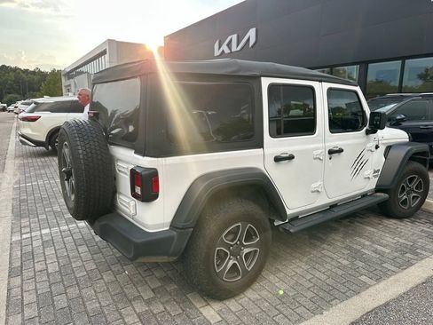 Used 2020 Jeep Wrangler Unlimited Sport S AWD/4WD image 10
