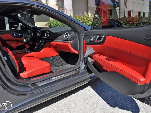 Used 2018 Mercedes-Benz SL 63 AMG image 18