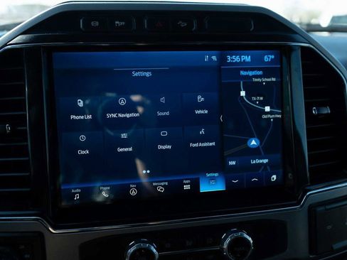 Used 2022 Ford F250 Lariat w/ Lariat Value Package image 21