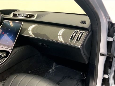 Certified 2022 Mercedes-Benz S 500 4MATIC image 27