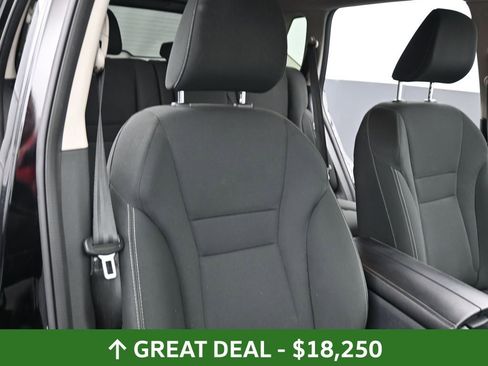 Used 2024 Nissan Rogue S image 29