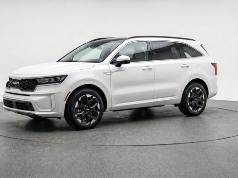 Used 2024 Kia Sorento S AWD/4WD image 3