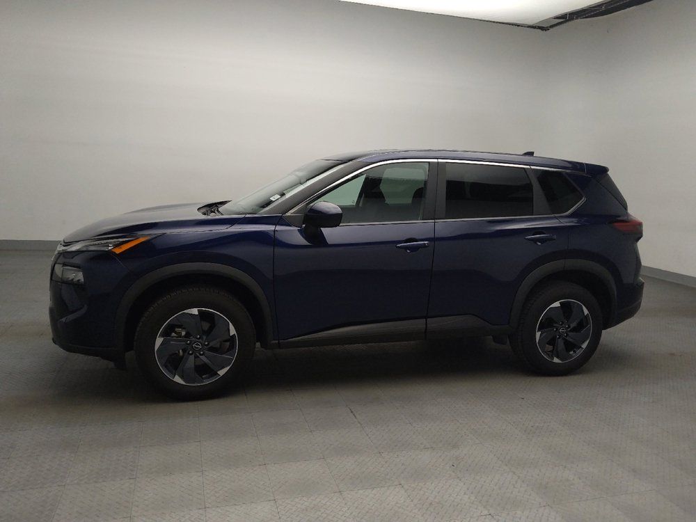 Used 2025 Nissan Rogue SV AWD/4WD image 2