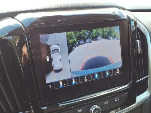 Used 2020 Chevrolet Traverse Premier w/ Redline Edition FWD image 31