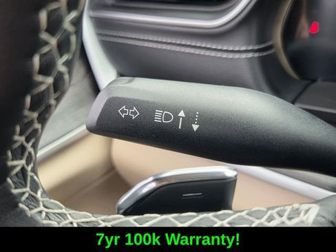 Certified 2022 Jeep Grand Cherokee Limited w/ Luxury Tech Group II image 30