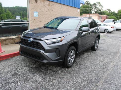 Used 2023 Toyota RAV4 XLE w/ Convenience Package AWD/4WD image 3