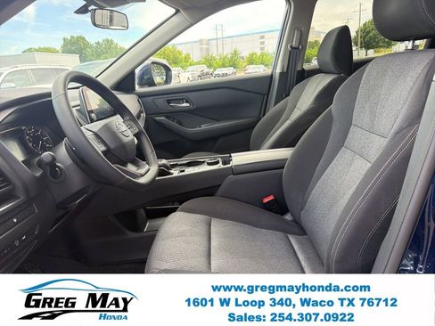 Used 2026 Nissan Rogue SV AWD/4WD image 11